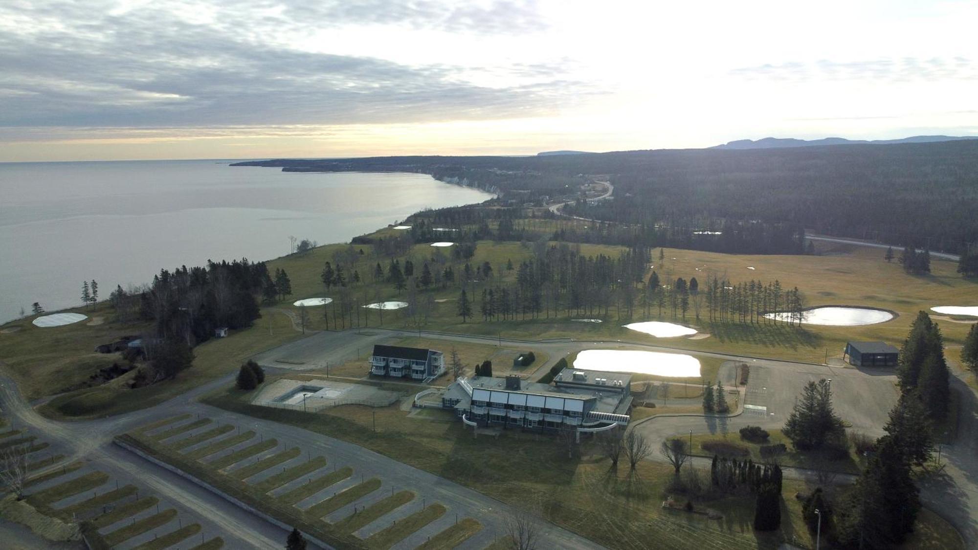 Hebergement Fort Prevel Saint Georges De Malbaie Exterior foto